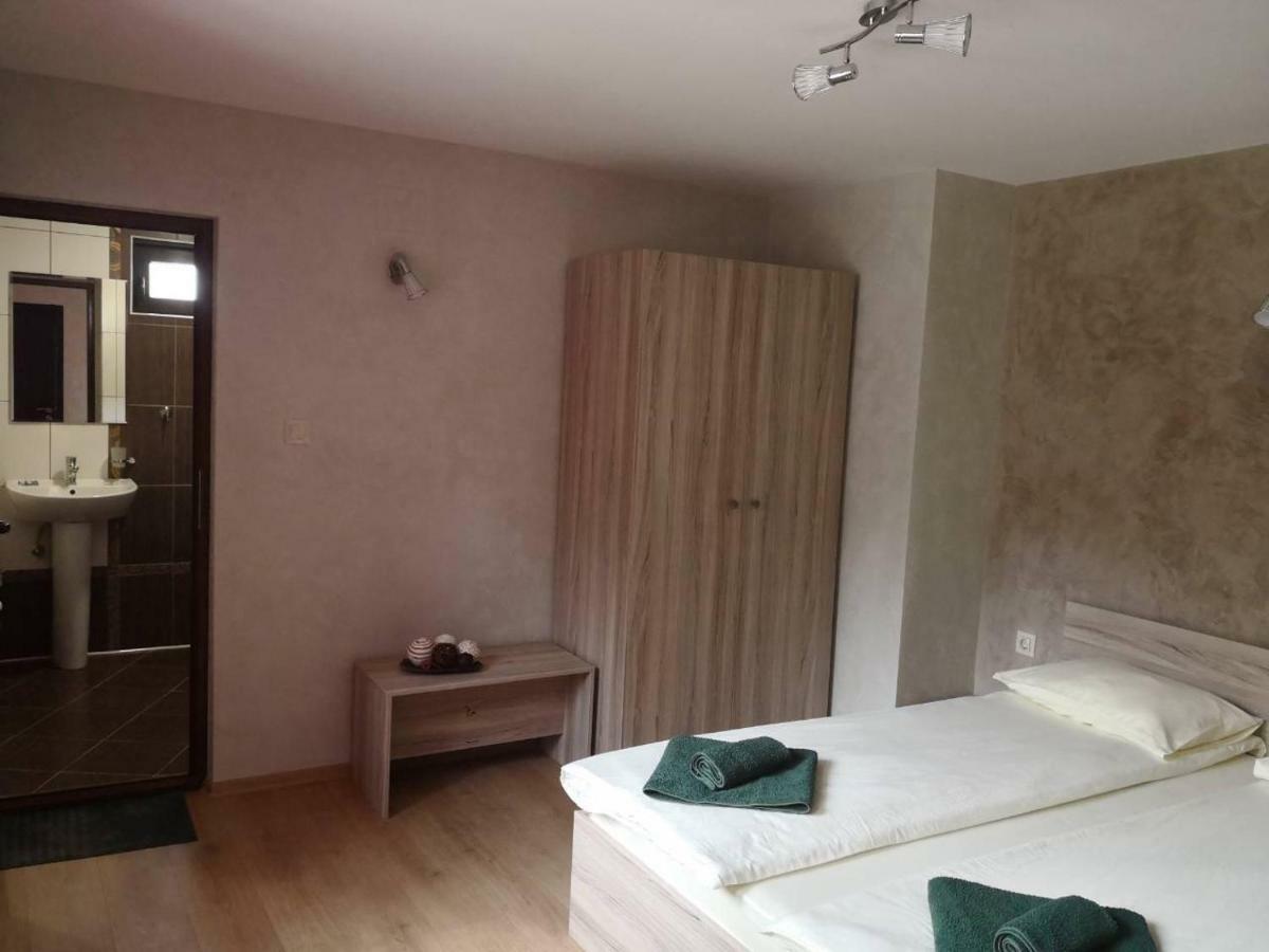 Hotel Yurukovata Kashta Kopriwschtiza Exterior foto