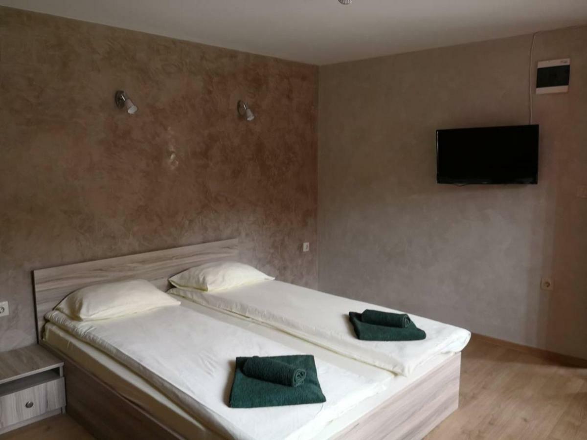 Hotel Yurukovata Kashta Kopriwschtiza Exterior foto